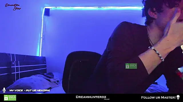 Snapshot of Headhunterdz chatting on February 21, 2025, 8:05 pm Headhunterdz online show from February 21, 2025, 8:05 pm