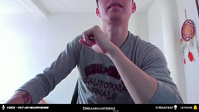 Snapshot of Headhunterdz chatting on October 21, 2025, 8:09 pm Headhunterdz online show from October 21, 2025, 8:09 pm