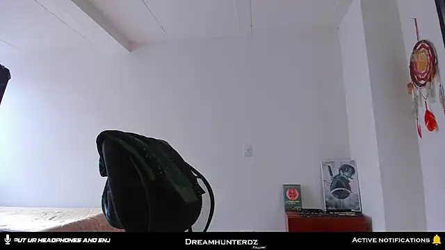 Snapshot of Headhunterdz chatting on November 10, 2025, 7:57 pm Headhunterdz online show from November 10, 2025, 7:57 pm