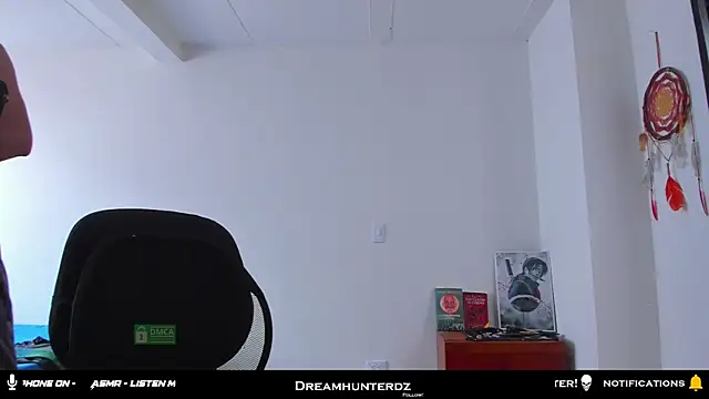 Snapshot of Headhunterdz chatting on December 1, 2025, 8:03 pm Headhunterdz online show from December 1, 2025, 8:03 pm