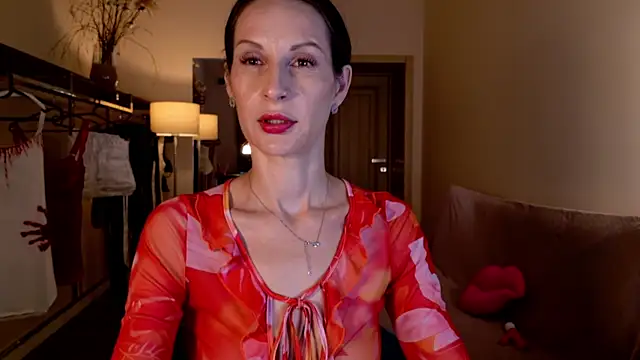 Mila Anders online show from October 21, 2025, 4:46 am