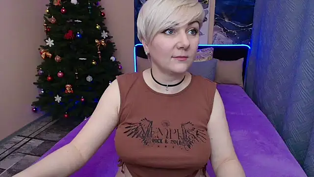 BlondPearl online show from January 5, 2026, 5:38 pm