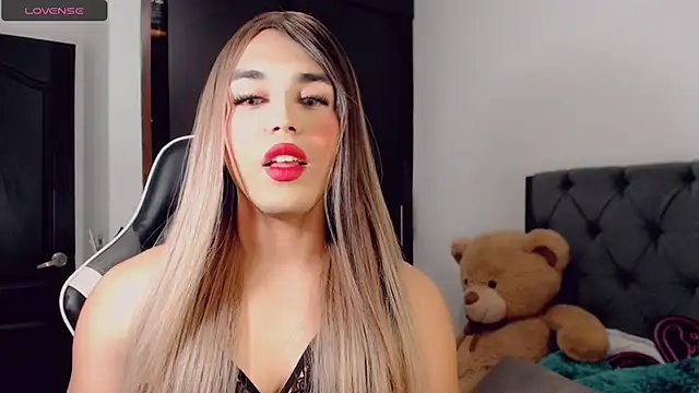 Snapshot of BIGCOCKMIA chatting on March 5, 2025, 8:00 pm BIGCOCKMIA online show from March 5, 2025, 8:00 pm