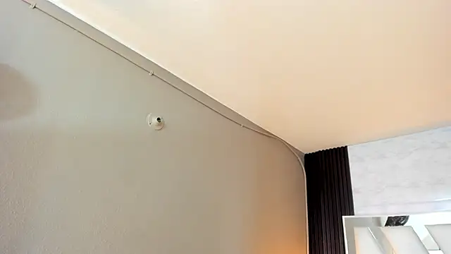 Snapshot of Linda4Petite chatting on February 21, 2026, 6:20 pm Linda4Petite online show from February 21, 2026, 6:20 pm