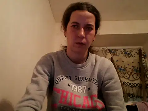 Snapshot of Tamilashaa chatting on January 7, 2026, 5:04 pm Tamilashaa online show from January 7, 2026, 5:04 pm