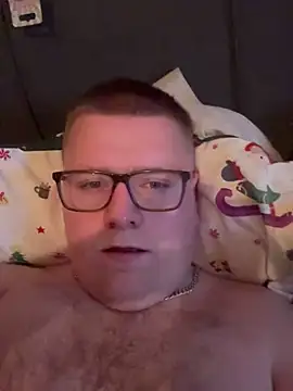 Snapshot of harryletsgo chatting on December 23, 2024, 8:36 pm harryletsgo online show from December 23, 2024, 8:36 pm