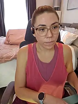 Snapshot of Ellie-L-Elizabeth chatting on December 4, 2024, 5:33 pm Ellie-L-Elizabeth online show from December 4, 2024, 5:33 pm