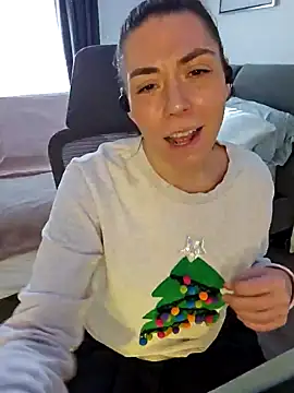 Snapshot of Ellie-L-Elizabeth chatting on December 20, 2024, 4:14 pm Ellie-L-Elizabeth online show from December 20, 2024, 4:14 pm