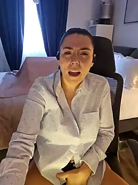 Snapshot of Ellie-L-Elizabeth chatting on January 19, 2025, 1:22 pm Ellie-L-Elizabeth online show from January 19, 2025, 1:22 pm