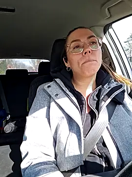 Snapshot of Ellie-L-Elizabeth chatting on March 8, 2025, 6:26 pm Ellie-L-Elizabeth online show from March 8, 2025, 6:26 pm