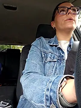 Snapshot of Ellie-L-Elizabeth chatting on September 25, 2025, 2:43 pm Ellie-L-Elizabeth online show from September 25, 2025, 2:43 pm