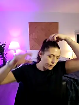 Snapshot of Ellie-L-Elizabeth chatting on November 20, 2025, 5:12 pm Ellie-L-Elizabeth online show from November 20, 2025, 5:12 pm