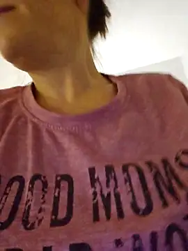 Snapshot of Ellie-L-Elizabeth chatting on November 27, 2025, 12:51 pm Ellie-L-Elizabeth online show from November 27, 2025, 12:51 pm