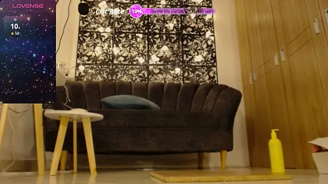 Snapshot of evelaurent chatting on May 25, 2026, 5:30 pm evelaurent online show from May 25, 2026, 5:30 pm