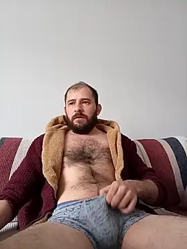 Snapshot of NiiiRvaNaa chatting on October 14, 2025, 5:41 am NiiiRvaNaa online show from October 14, 2025, 5:41 am