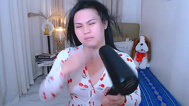 Mimi Cums online show from November 13, 2025, 3:05 am