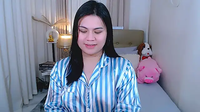 Mimi Cums online show from November 26, 2025, 3:24 pm