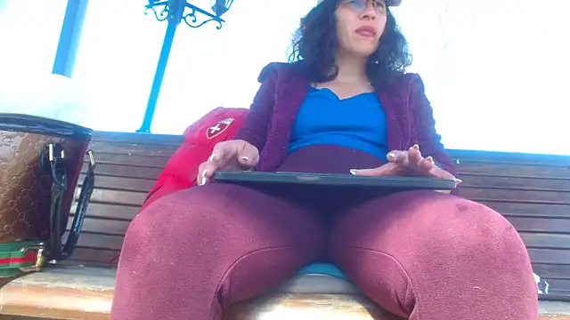 SquirtyMellissaLabia online show from March 6, 2025, 10:41 am