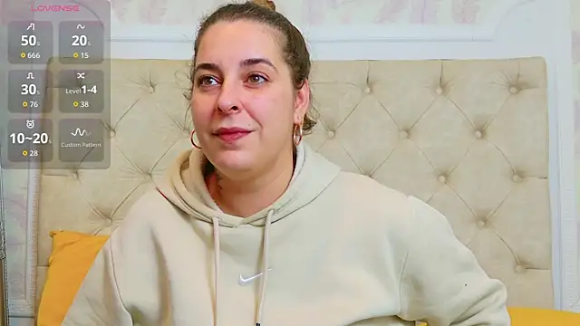 KarinaNoir online show from November 7, 2025, 4:56 am