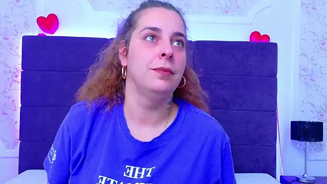 KarinaNoir online show from May 16, 2026, 4:09 am