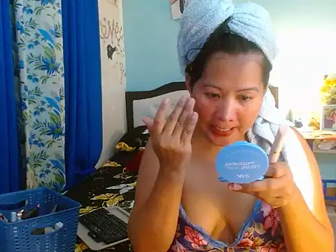 Snapshot of PearlOfAsia21 chatting on November 29, 2025, 12:57 am PearlOfAsia21 online show from November 29, 2025, 12:57 am