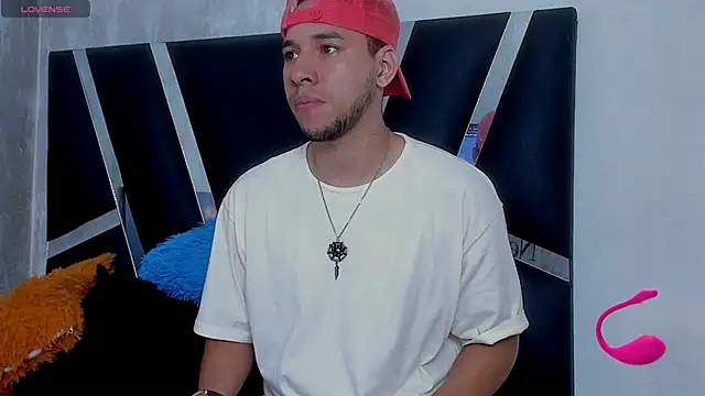 Snapshot of petter_coleman_ chatting on January 12, 2025, 5:34 am petter coleman online show from January 12, 2025, 5:34 am