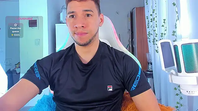 Snapshot of petter_coleman_ chatting on January 13, 2026, 8:47 pm petter coleman online show from January 13, 2026, 8:47 pm