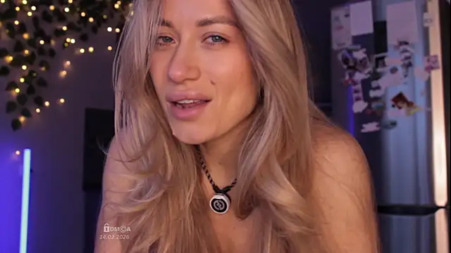 Snapshot of Blondie_Bunny chatting on February 14, 2026, 3:25 am Blondie Bunny online show from February 14, 2026, 3:25 am