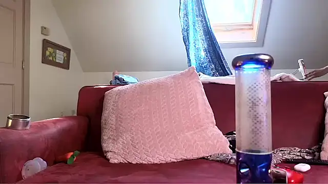 queendab626 online show from February 11, 2025, 5:50 pm