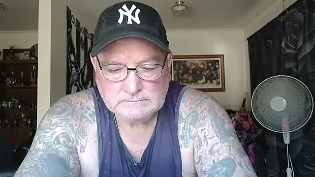 Snapshot of HOTANAL chatting on March 6, 2026, 1:57 am HOTANAL online show from March 6, 2026, 1:57 am