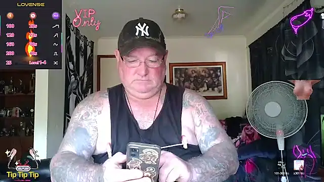 Snapshot of HOTANAL chatting on April 2, 2026, 1:25 am HOTANAL online show from April 2, 2026, 1:25 am