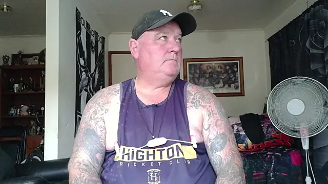 Snapshot of HOTANAL chatting on April 15, 2026, 3:02 am HOTANAL online show from April 15, 2026, 3:02 am