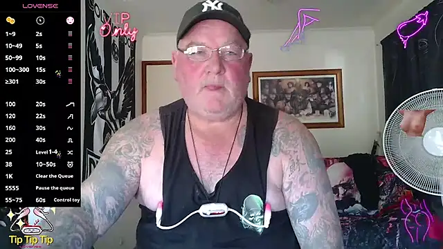 Snapshot of HOTANAL chatting on April 19, 2026, 3:28 am HOTANAL online show from April 19, 2026, 3:28 am