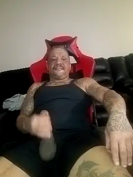 yellowwetfox online show from February 5, 2026, 2:33 pm