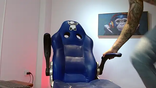 Snapshot of Joeysexx2 chatting on December 20, 2025, 4:30 am Joeysexx2 online show from December 20, 2025, 4:30 am