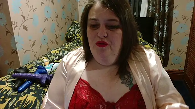 Snapshot of HouseWifeWhore_Milf chatting on January 17, 2026, 11:08 pm HouseWifeWhore Milf online show from January 17, 2026, 11:08 pm