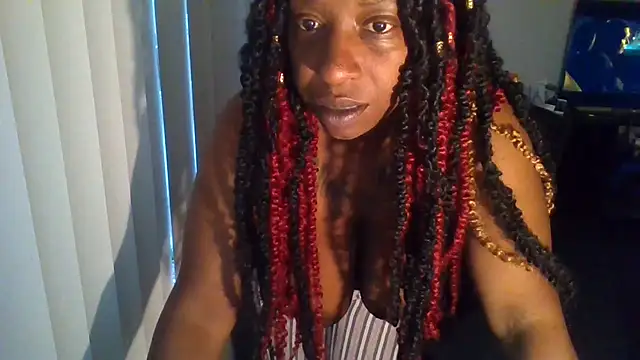 Snapshot of markquanna chatting on October 4, 2025, 2:04 pm markquanna online show from October 4, 2025, 2:04 pm