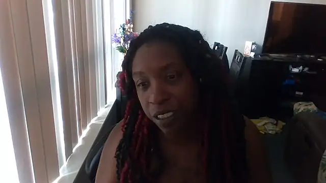 Snapshot of markquanna chatting on October 11, 2025, 10:41 pm markquanna online show from October 11, 2025, 10:41 pm