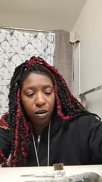 Snapshot of markquanna chatting on November 12, 2025, 10:09 pm markquanna online show from November 12, 2025, 10:09 pm