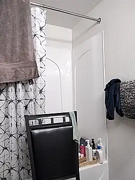 Snapshot of markquanna chatting on December 19, 2025, 5:36 am markquanna online show from December 19, 2025, 5:36 am