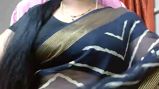Snapshot of tamilharini chatting on October 9, 2025, 5:49 am tamilharini online show from October 9, 2025, 5:49 am
