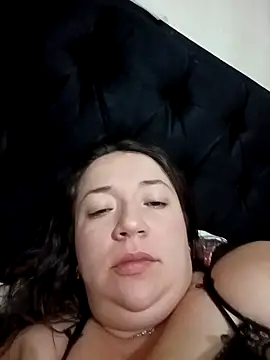 isabella rossse online show from February 14, 2025, 2:33 pm