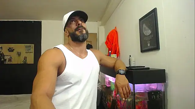 romeolovedark online show from March 18, 2025, 6:46 am