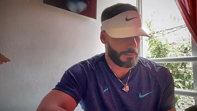 romeolovedark online show from September 25, 2025, 4:43 pm