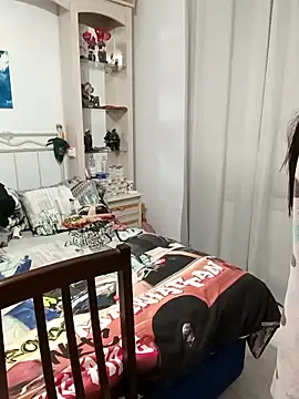 laura dirtyhot online show from December 19, 2025, 7:37 am