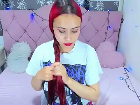 Snapshot of GiannaGoddes chatting on January 4, 2025, 9:10 am GiannaGoddes online show from January 4, 2025, 9:10 am