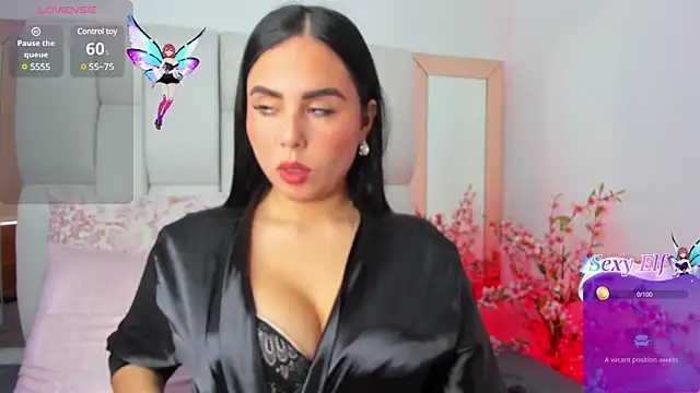 Snapshot of kylie_sexy2000 chatting on February 18, 2025, 4:37 pm kylie sexy2000 online show from February 18, 2025, 4:37 pm