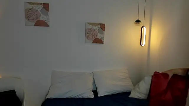 Snapshot of EmilySumer chatting on February 14, 2026, 3:25 am EmilySumer online show from February 14, 2026, 3:25 am