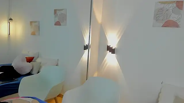 Snapshot of EmilySumer chatting on February 15, 2026, 4:31 am EmilySumer online show from February 15, 2026, 4:31 am