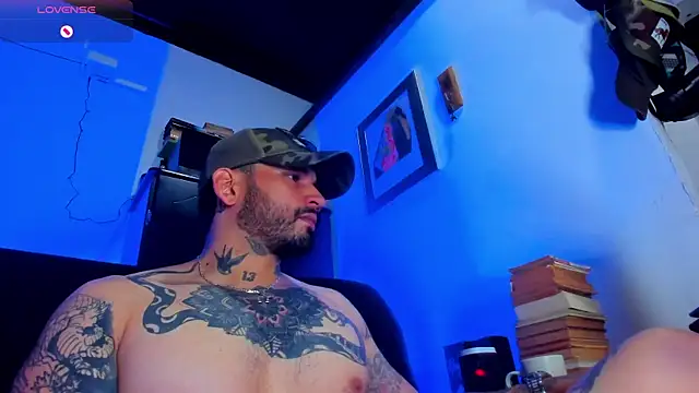 Snapshot of CamiloGray_ chatting on February 18, 2025, 1:22 pm CamiloGray online show from February 18, 2025, 1:22 pm